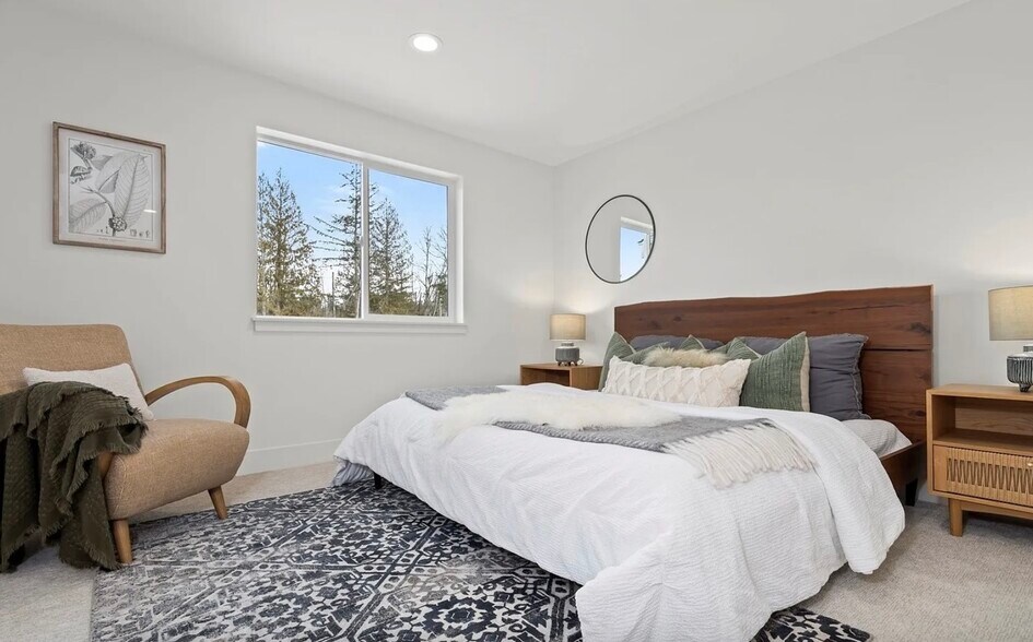 Building Photo - 218 N 54th Pl