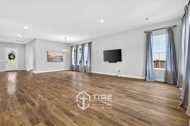 Building Photo - Private Retreat with Modern Upgrades