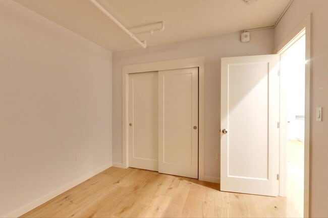 Building Photo - 159 Castro St