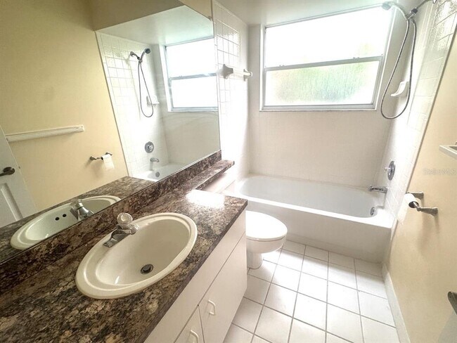 Building Photo - 1208 Clays Trail