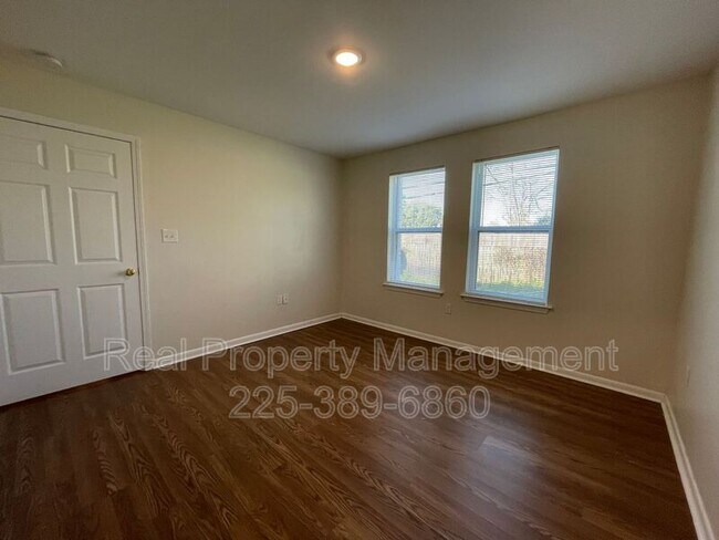 Building Photo - 7743 Bles Ave