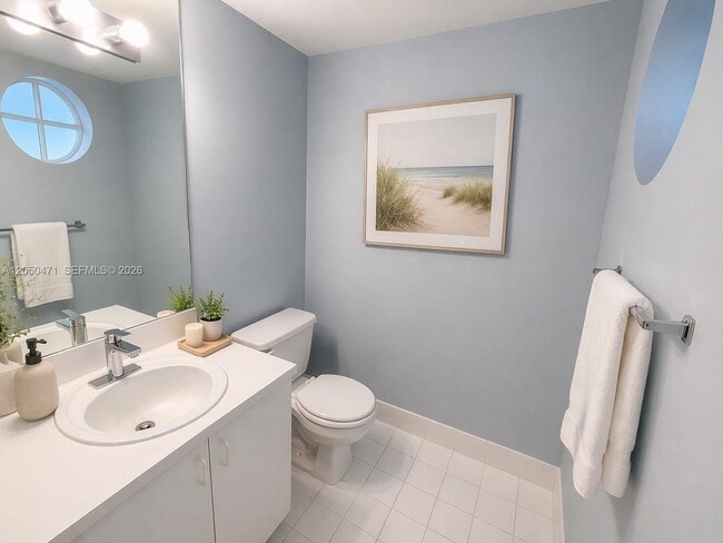 Building Photo - 9156 Collins Ave