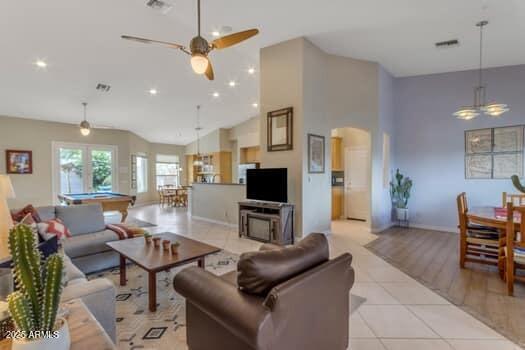 Building Photo - 6821 E Palm Ln