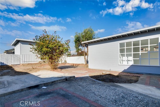 Building Photo - 1201 S Almansor St