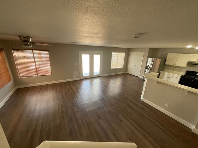 Building Photo - 8720 W Majestic Pine Ave