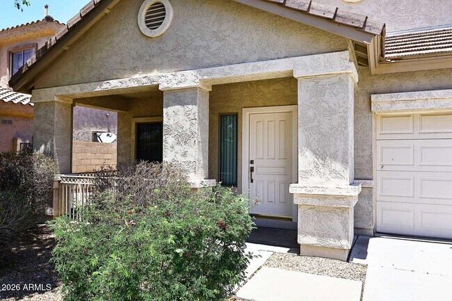Building Photo - 17430 W Yavapai St