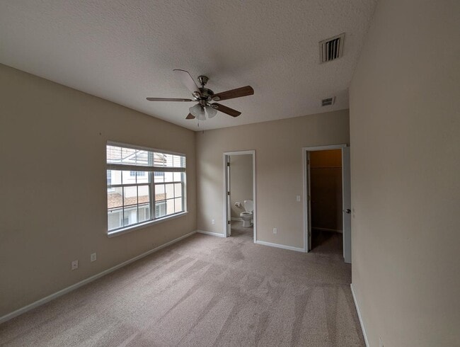 Building Photo - 1736 Forest Lake Cir W