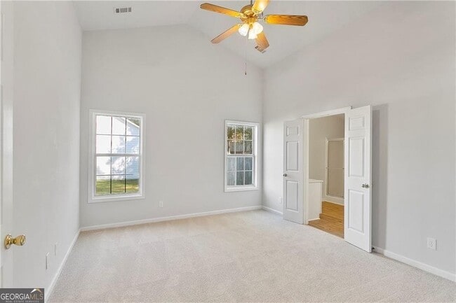 Building Photo - 2049 Manor Oak Ln