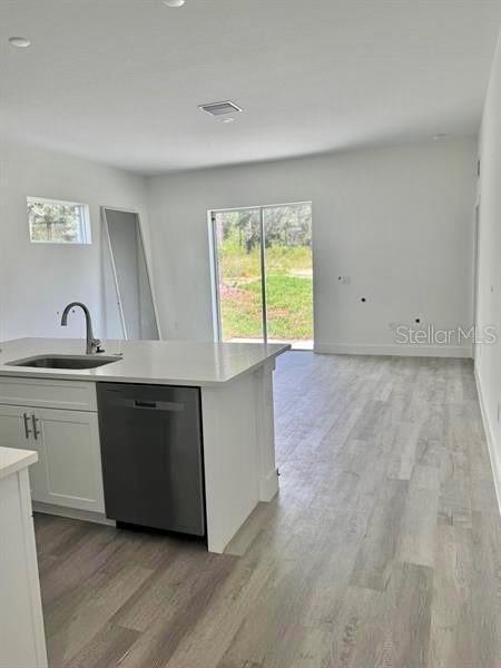 Building Photo - 9298 N Mendoza Way