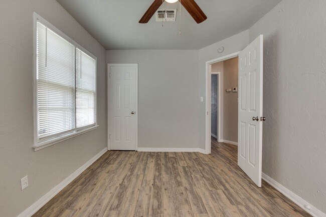 Building Photo - Remodeled 3-Bedroom Home with Spacious Patio & Deck!