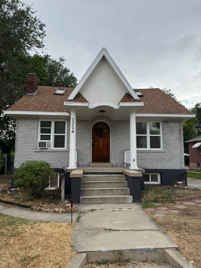 Building Photo - 1216 S 1100 E