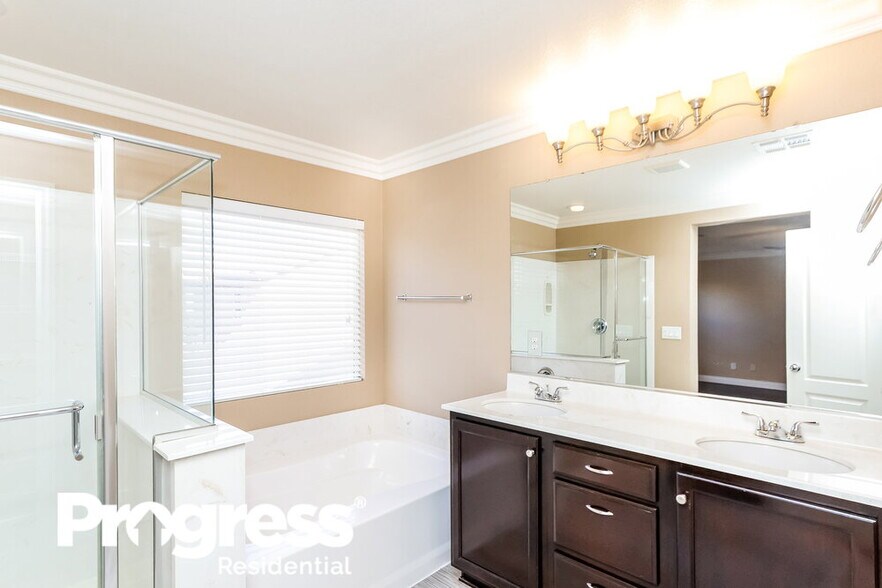 Building Photo - 8664 Bella Sparkle Ave