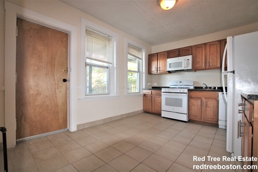 Building Photo - 6 Barrows St