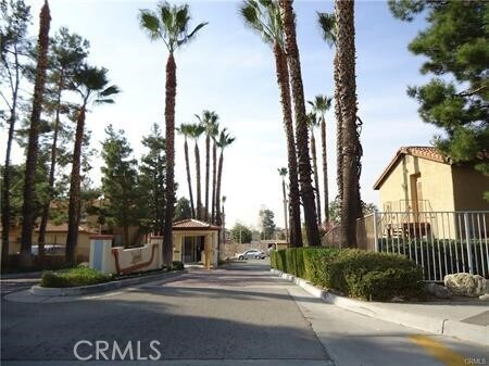 Building Photo - 1365 Crafton Ave