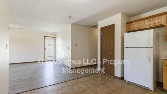 Building Photo - 307 Dauphine St