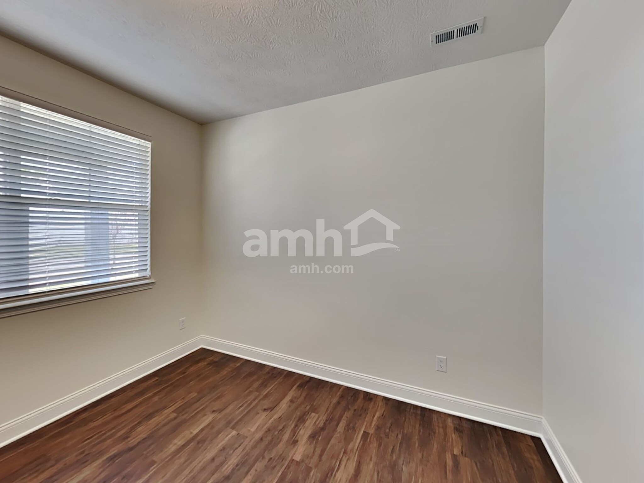 Building Photo - 12590 Dardevle Ln