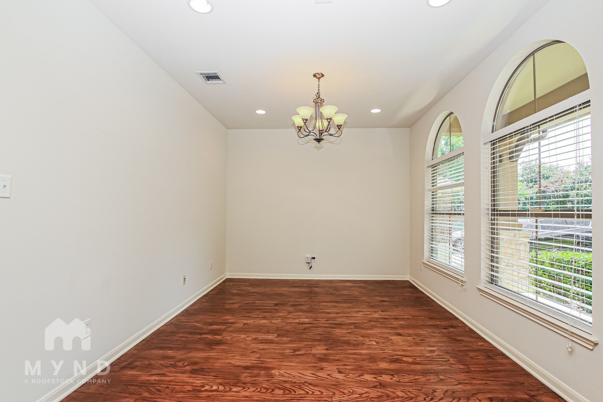 Building Photo - 5501 Sendero Springs Dr