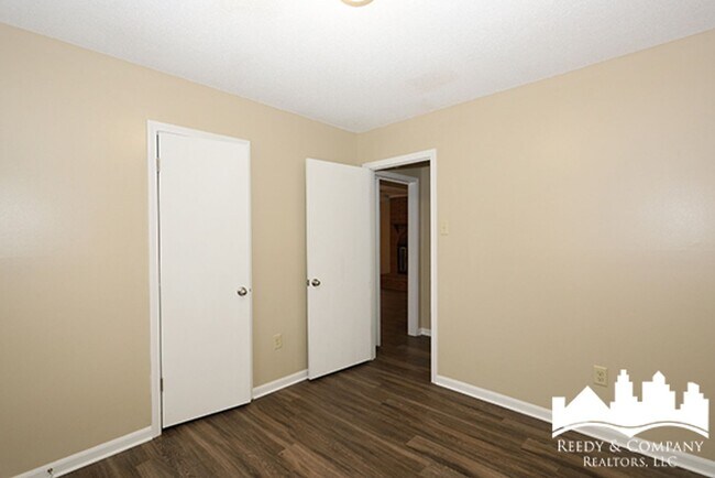 Building Photo - 3234 Lichen Dr