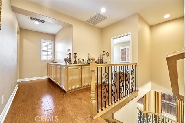 Building Photo - 524 S Petunia St