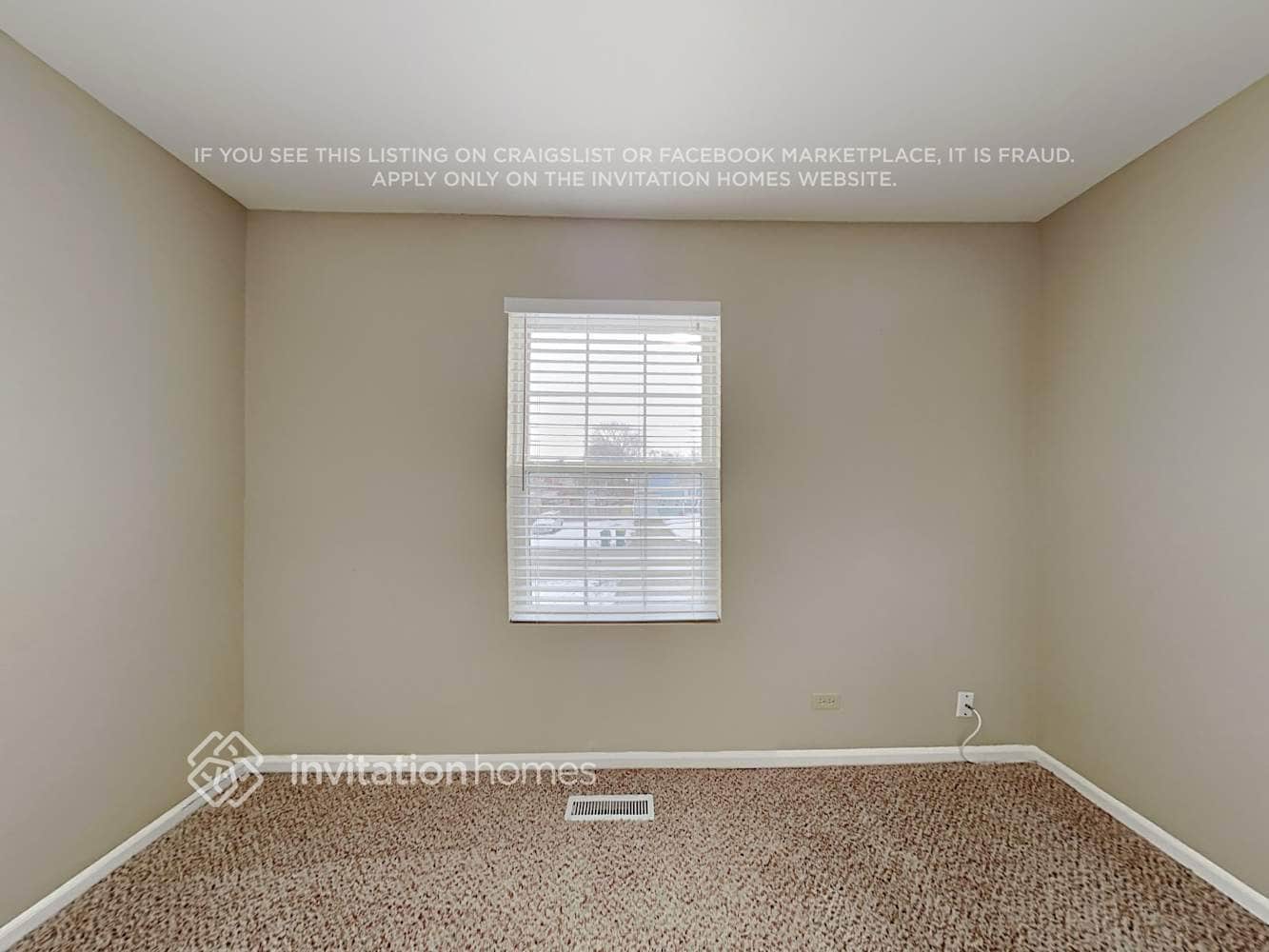 Building Photo - 21536 W Highland Dr