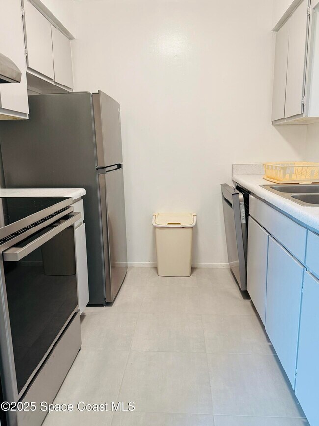 Building Photo - 4304 London Town Rd