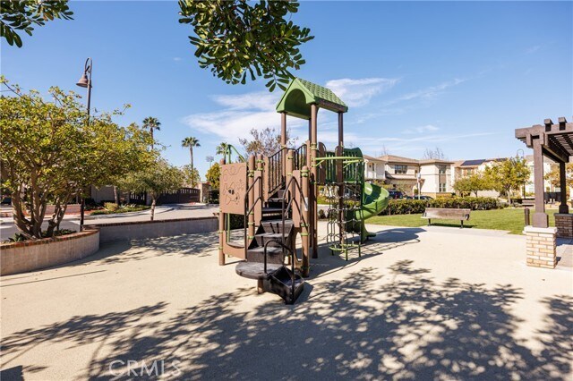 Building Photo - 2017 Picasso