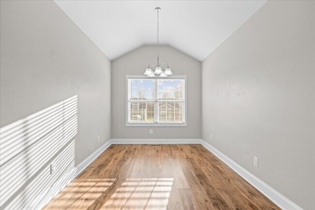 Building Photo - Pristine 3 Bed 2 Bath Home in Dalton