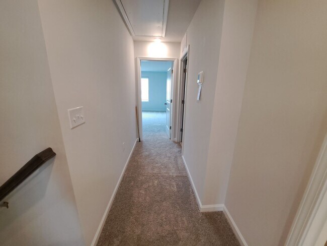 Building Photo - Charming 3 beds 2.5 baths in Fuquay Varina!