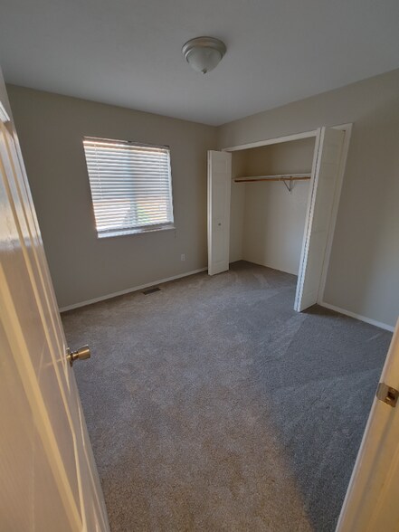 Building Photo - 7553 Barn Owl Dr