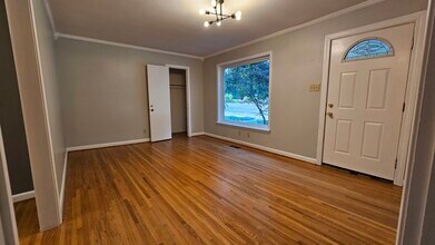 Building Photo - 2901 Lee Ave