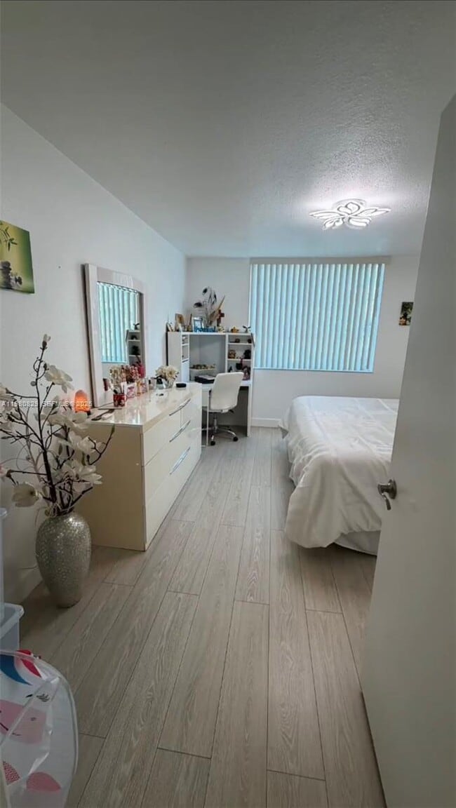 Building Photo - 11625 NW 87th Ln