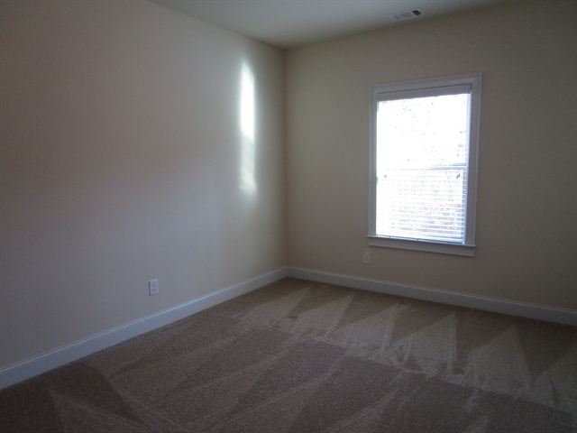 Building Photo - 37 Victoria Heights Ln