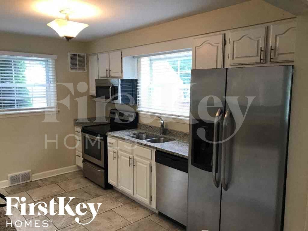 Building Photo - 1114 Jewett St