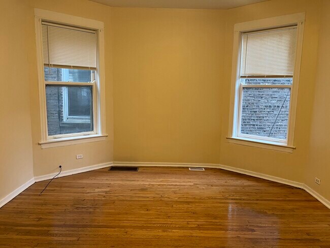 Building Photo - 7419 S INGLESIDE Ave