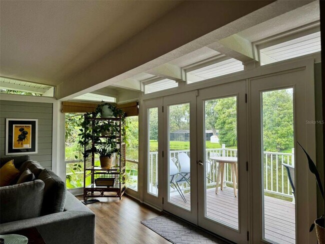 Building Photo - 3012 Grand View Ave