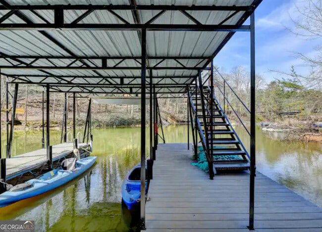 Building Photo - 2817 Evergreen Pl