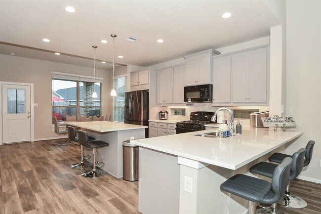 Building Photo - 31207 Birch Mills Dr