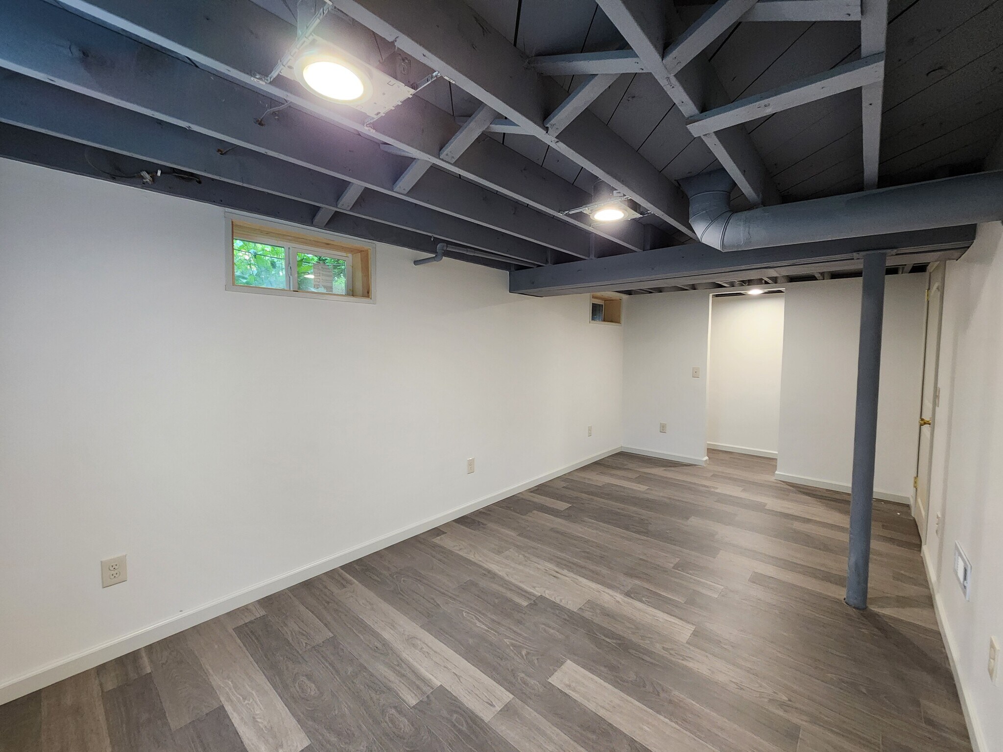 Building Photo - 1301 Lombard Ave