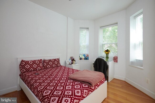 Building Photo - 1124 25th St NW