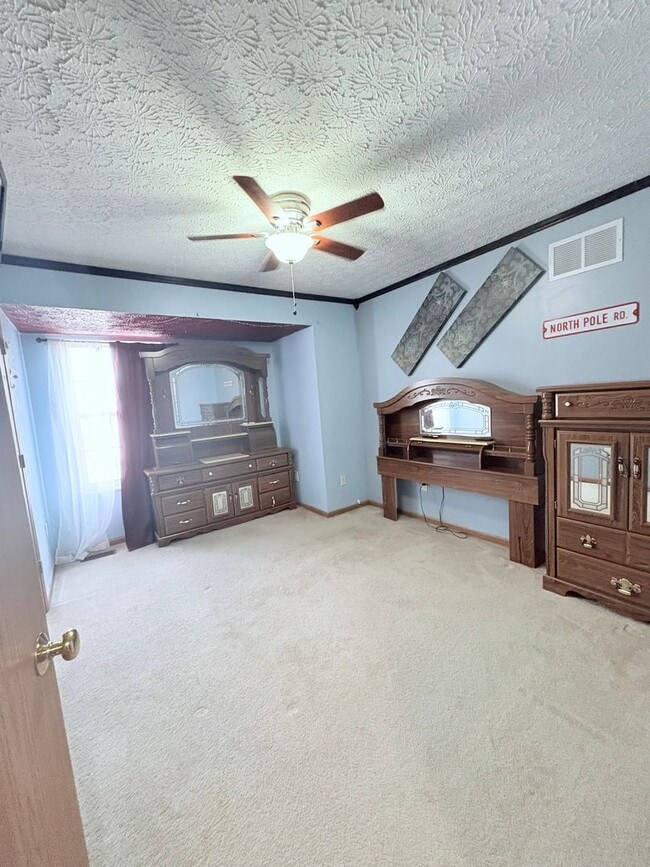 Building Photo - Furnished 4BR 2 BA Home w/ Covered Patio in Groveport!