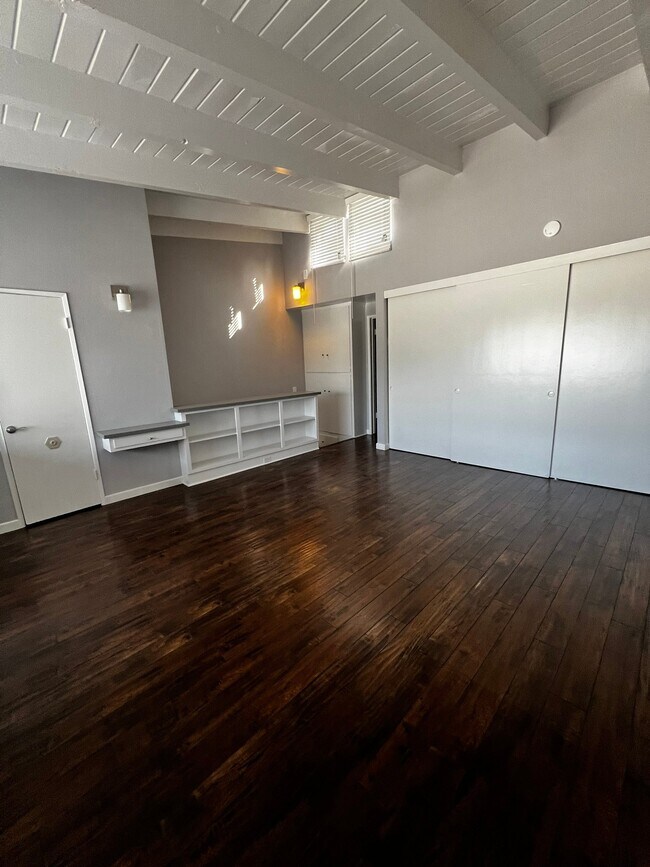 Building Photo - 4034 Emerald St
