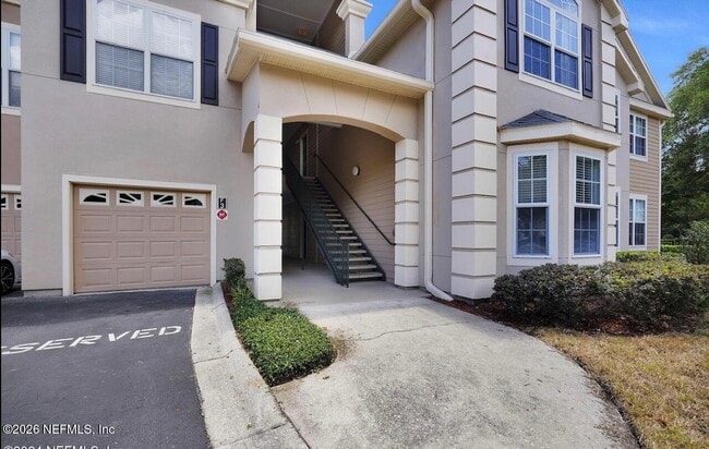 Building Photo - 13810 Sutton Park Dr N