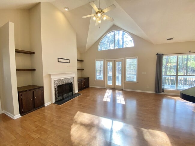 Building Photo - 42 Westminster Pl