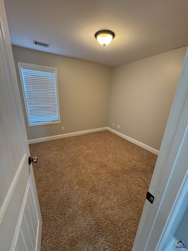 Building Photo - 302 Tug Ct