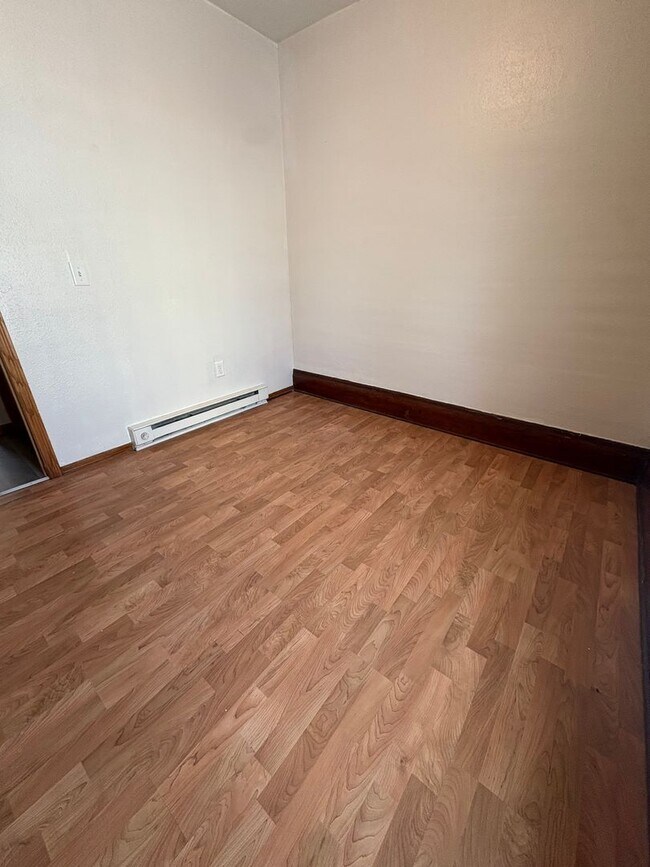 Building Photo - THR -03- Galesville