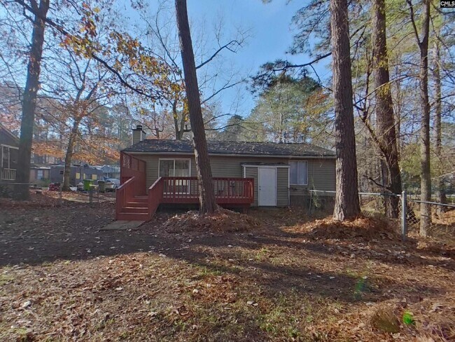 Building Photo - 201 Raintree Dr