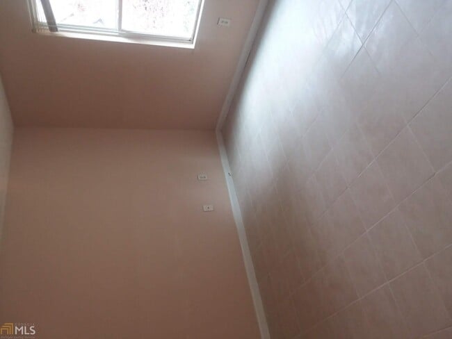 Building Photo - 7104 Fairington Village Dr