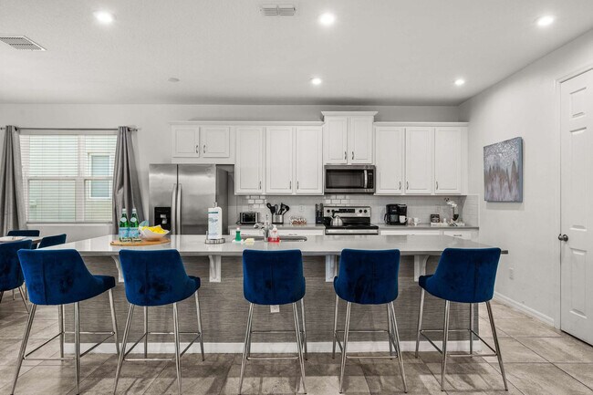 Building Photo - 8953 Amelia Downs Trail