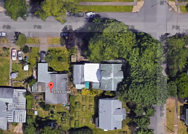 Building Photo - Adorable 2 Bedroom Home!