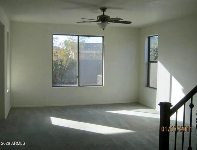 Building Photo - 4057 E Karsten Dr